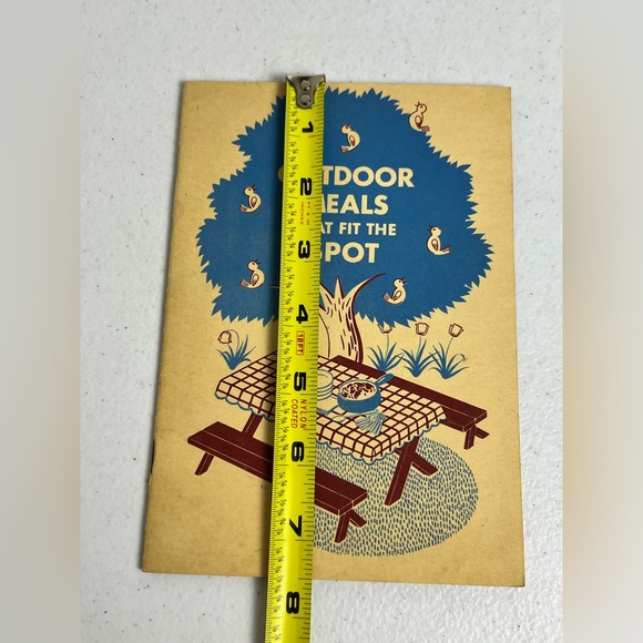 Outdoor Meals That Fit the Spot 1948 California Dairy Board Promotional Cookbook - Picture 2 of 8